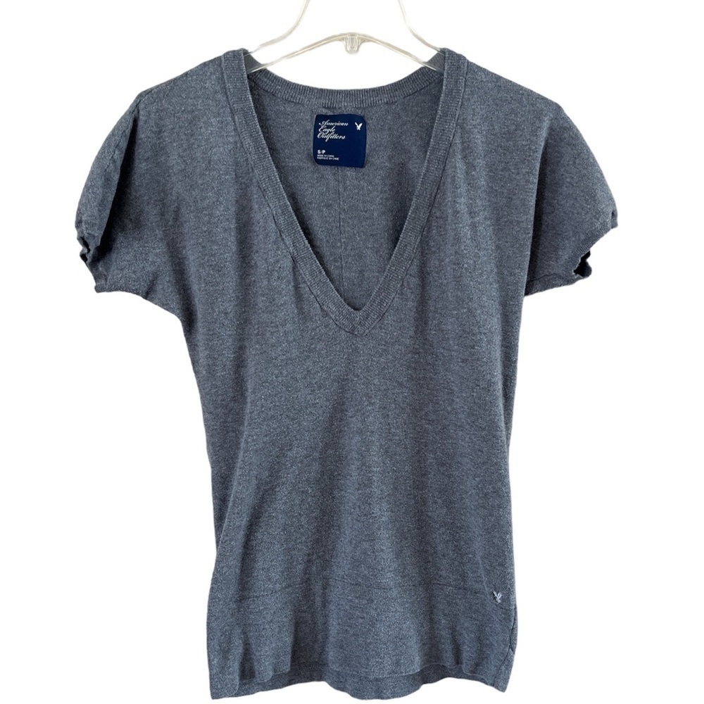 American Eagle deep V-neck short sleeve lightweight sweater gray size small